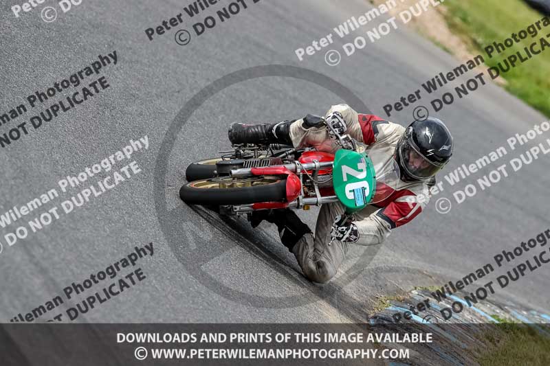 enduro digital images;event digital images;eventdigitalimages;lydden hill;lydden no limits trackday;lydden photographs;lydden trackday photographs;no limits trackdays;peter wileman photography;racing digital images;trackday digital images;trackday photos